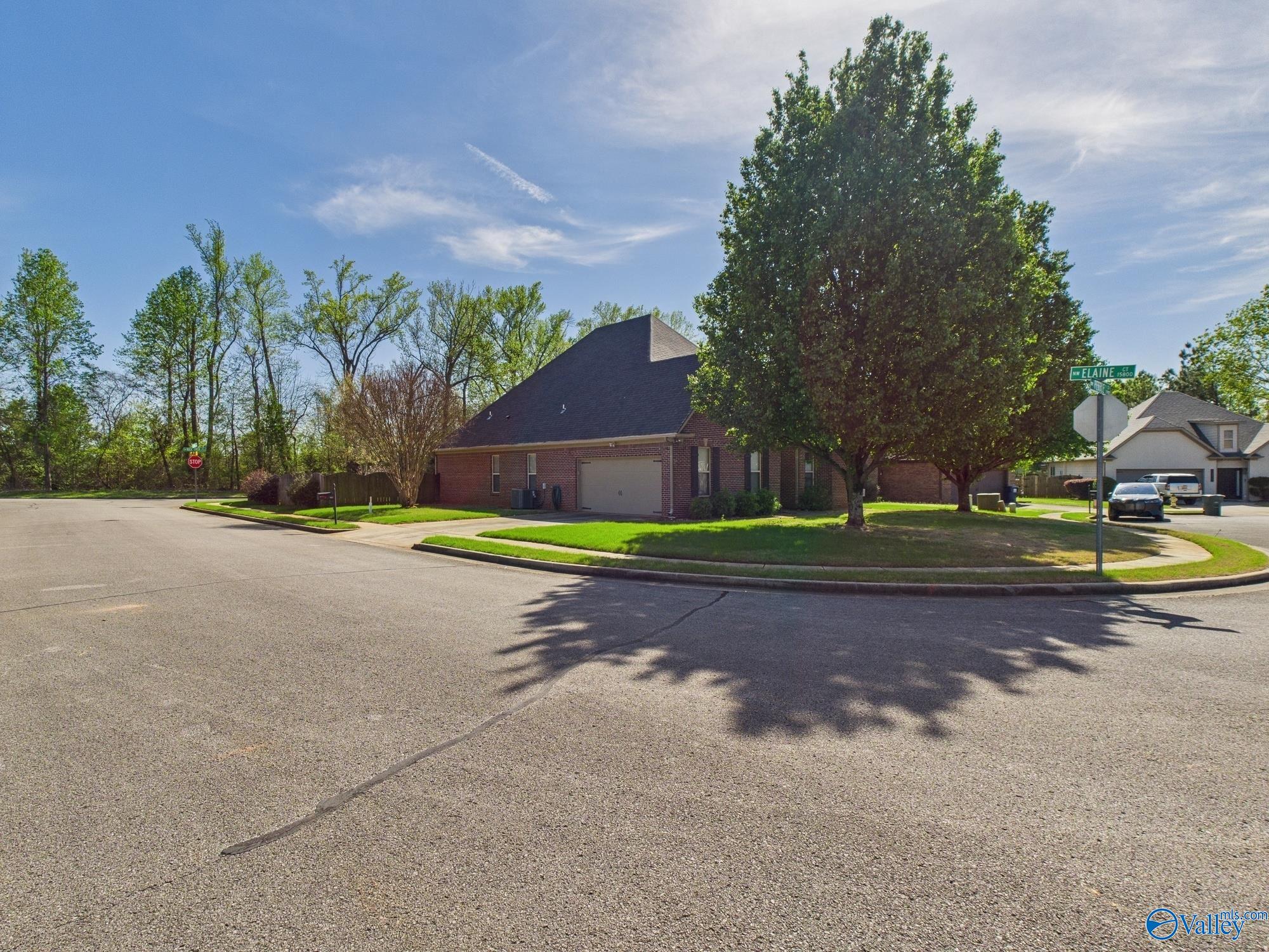 15825 Elaine Court, Harvest, Alabama image 3