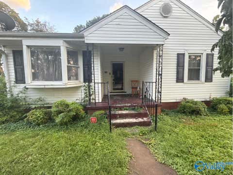 Homes For Sale - 504 Forrest Circle<br/> Huntsville, AL 35811