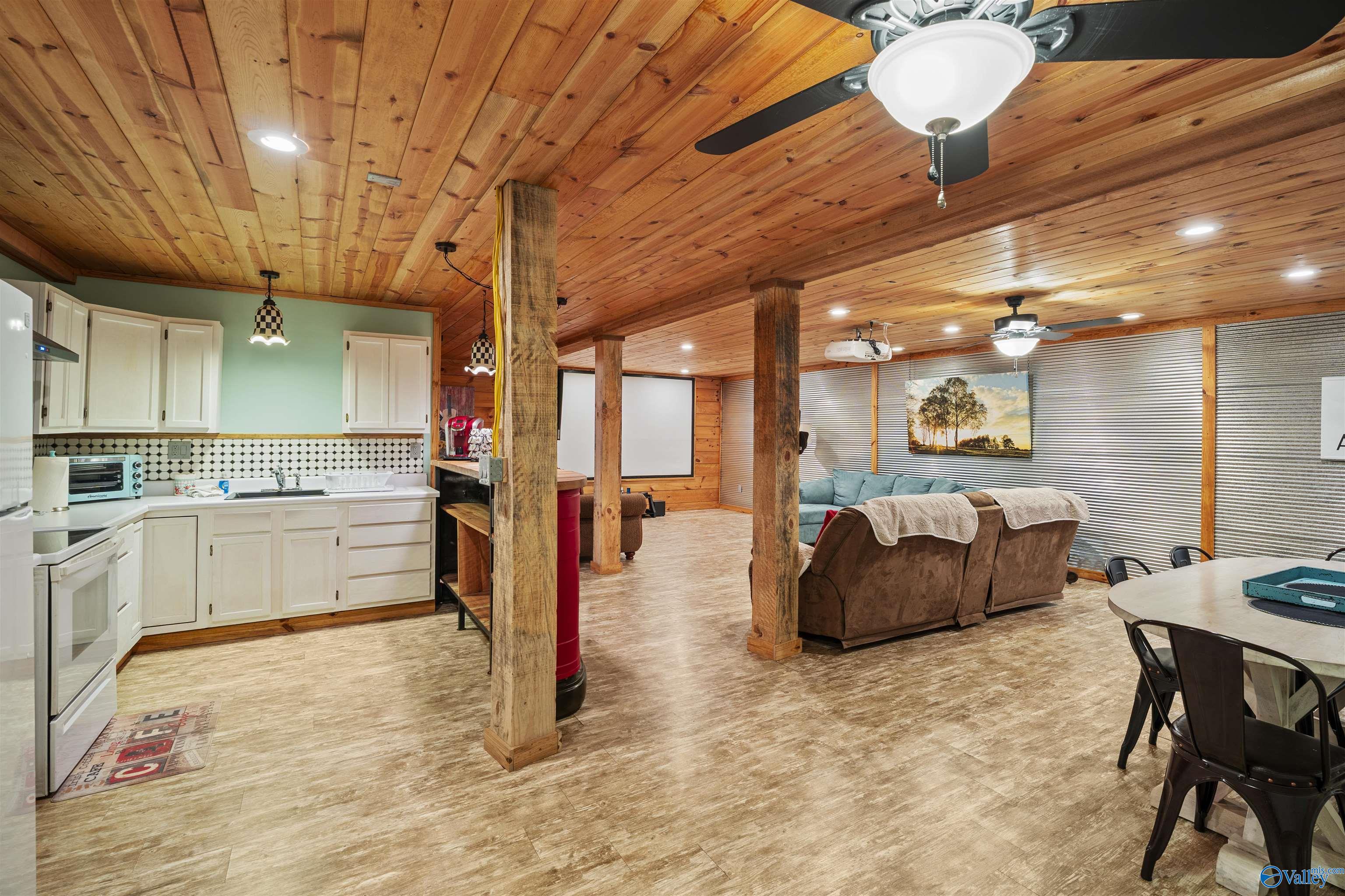 25924 John T Reid Parkway, Scottsboro, Alabama image 12