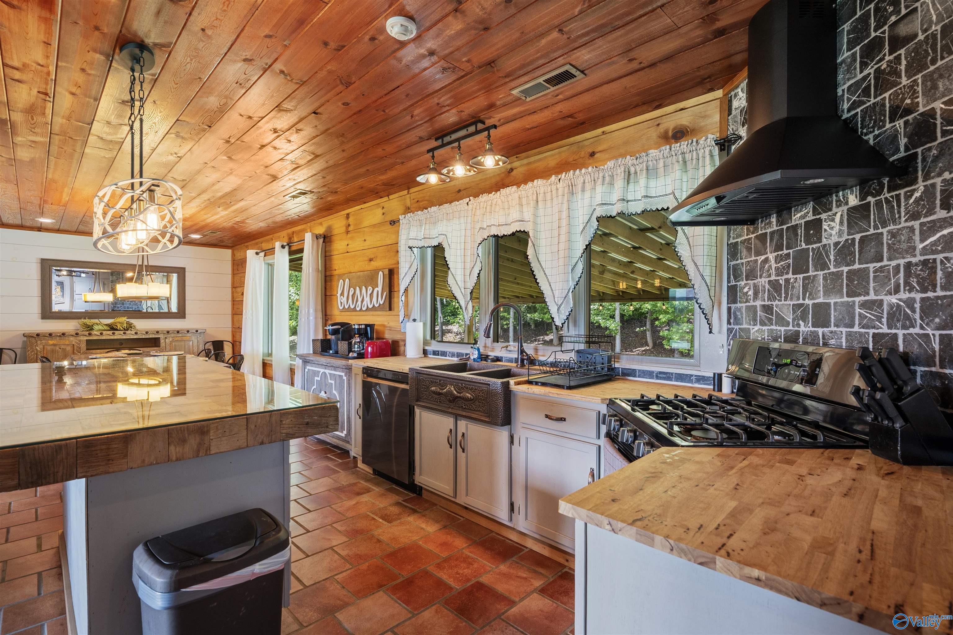 25924 John T Reid Parkway, Scottsboro, Alabama image 4