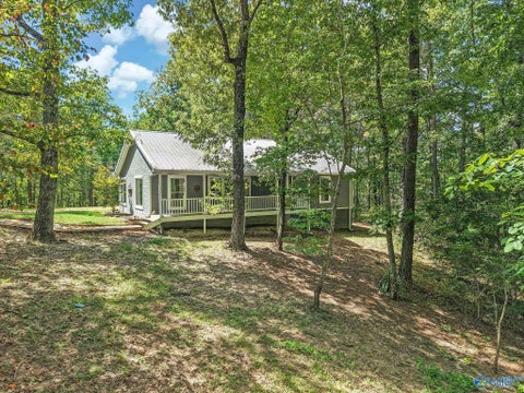 Homes For Sale - 267 County Road 119<br/> Cullman, AL 35057