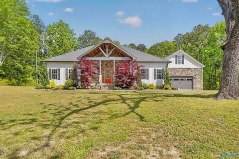 Homes For Sale - 619 Mini Farm Road<br/> Grant, AL 35747