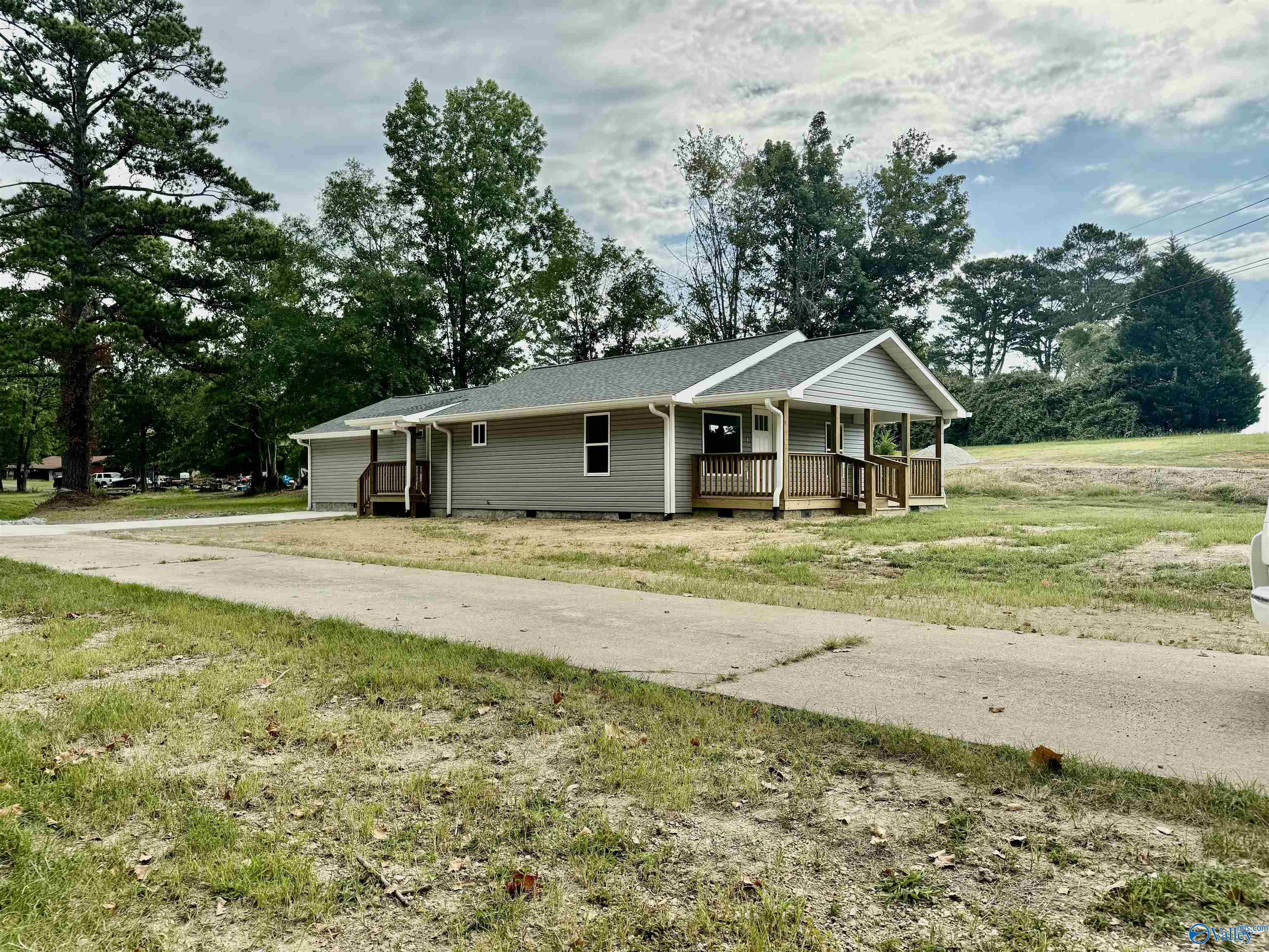 4172 Oak Street, Hokes Bluff, Alabama image 3