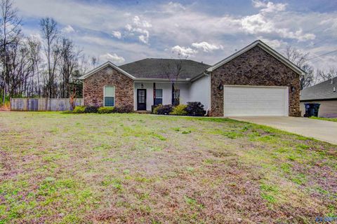 Photo of 964 Joan Lane, Killen, AL 35645 (MLS # 21912292)