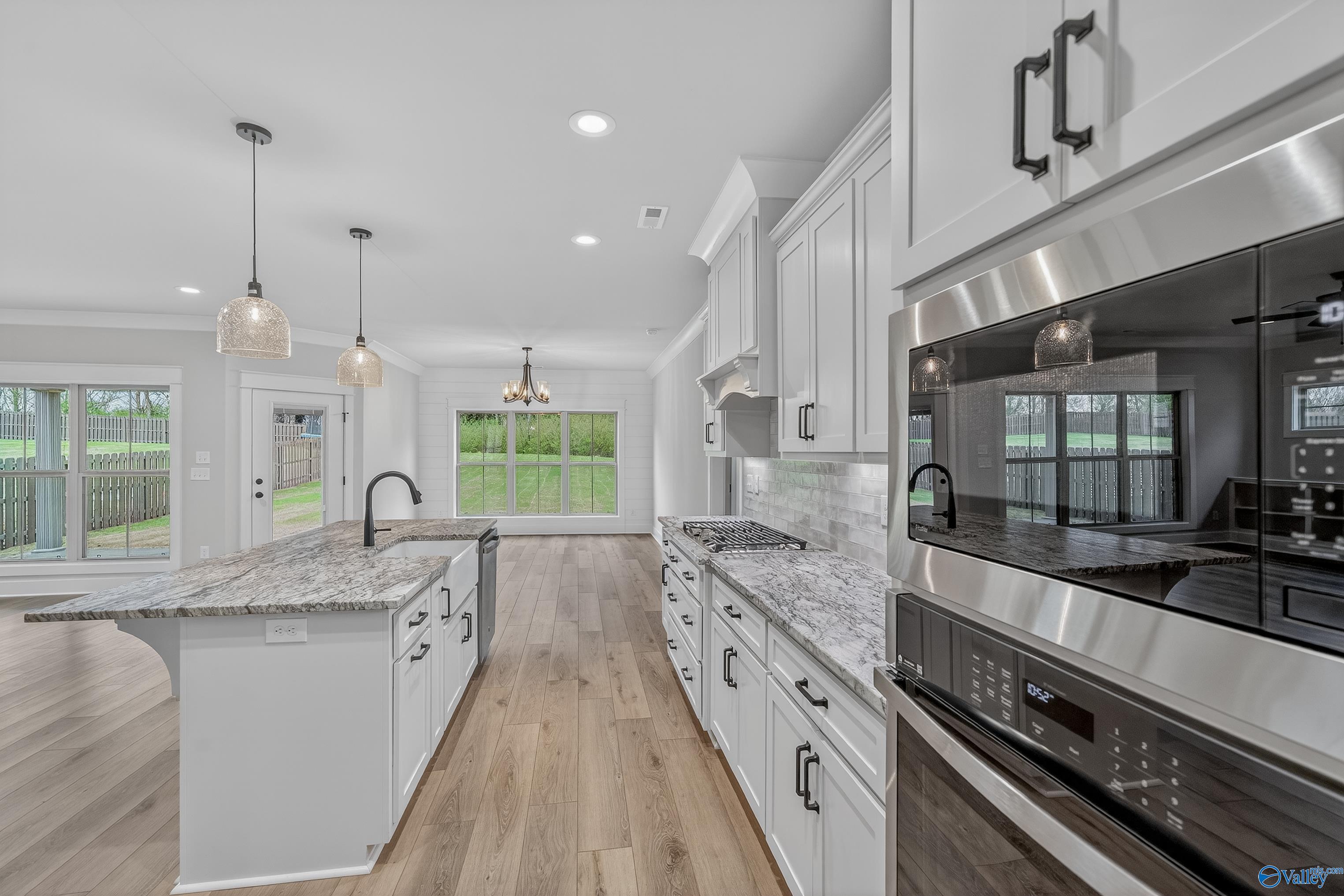 233 Oakland View Drive