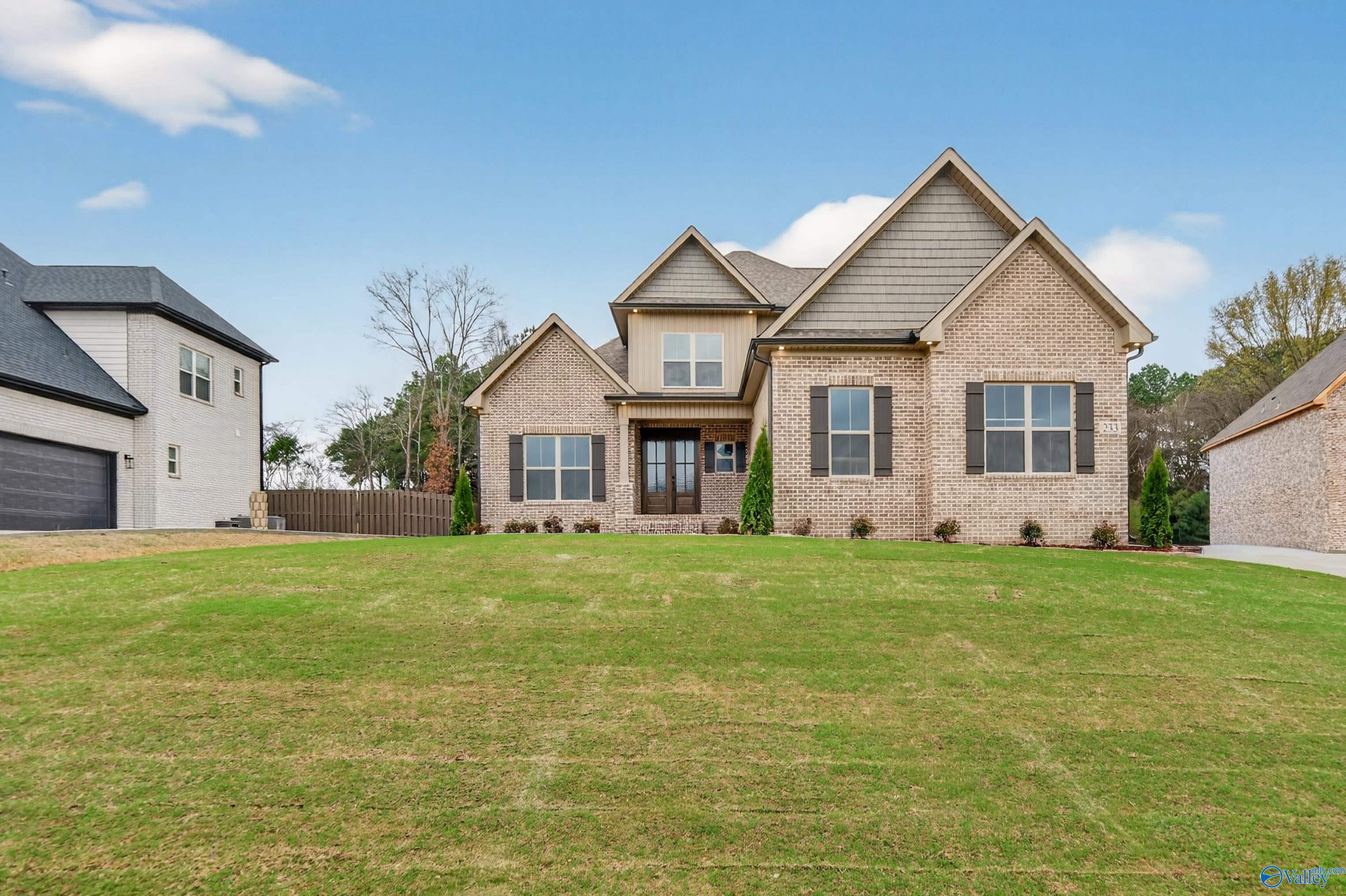 233 Oakland View Drive