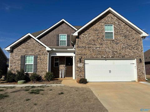 Homes For Sale - 109 Slade Thomas Drive<br/> Meridianville, AL 35759