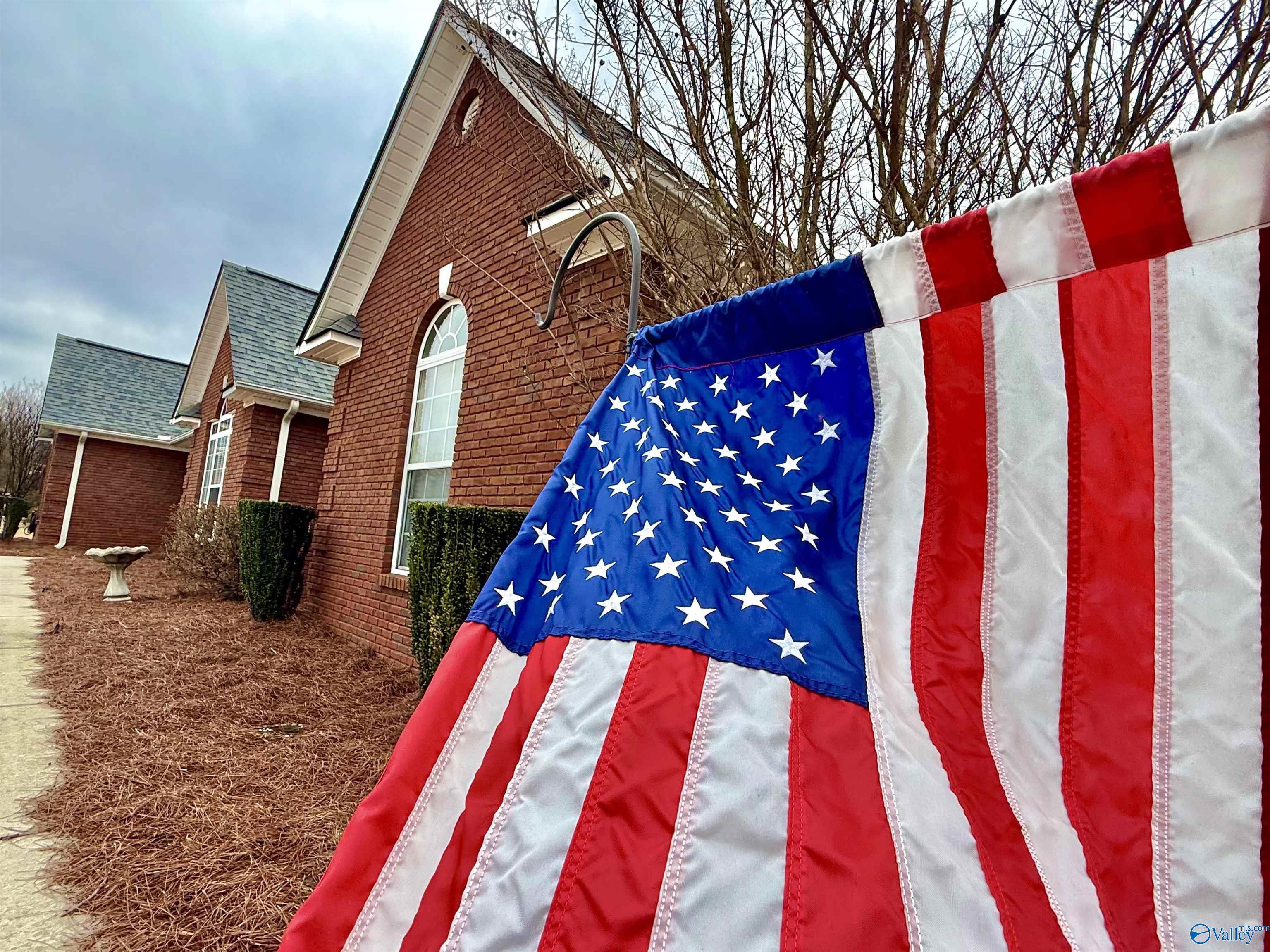 606 Morning Glory Drive, Hartselle, Alabama image 1