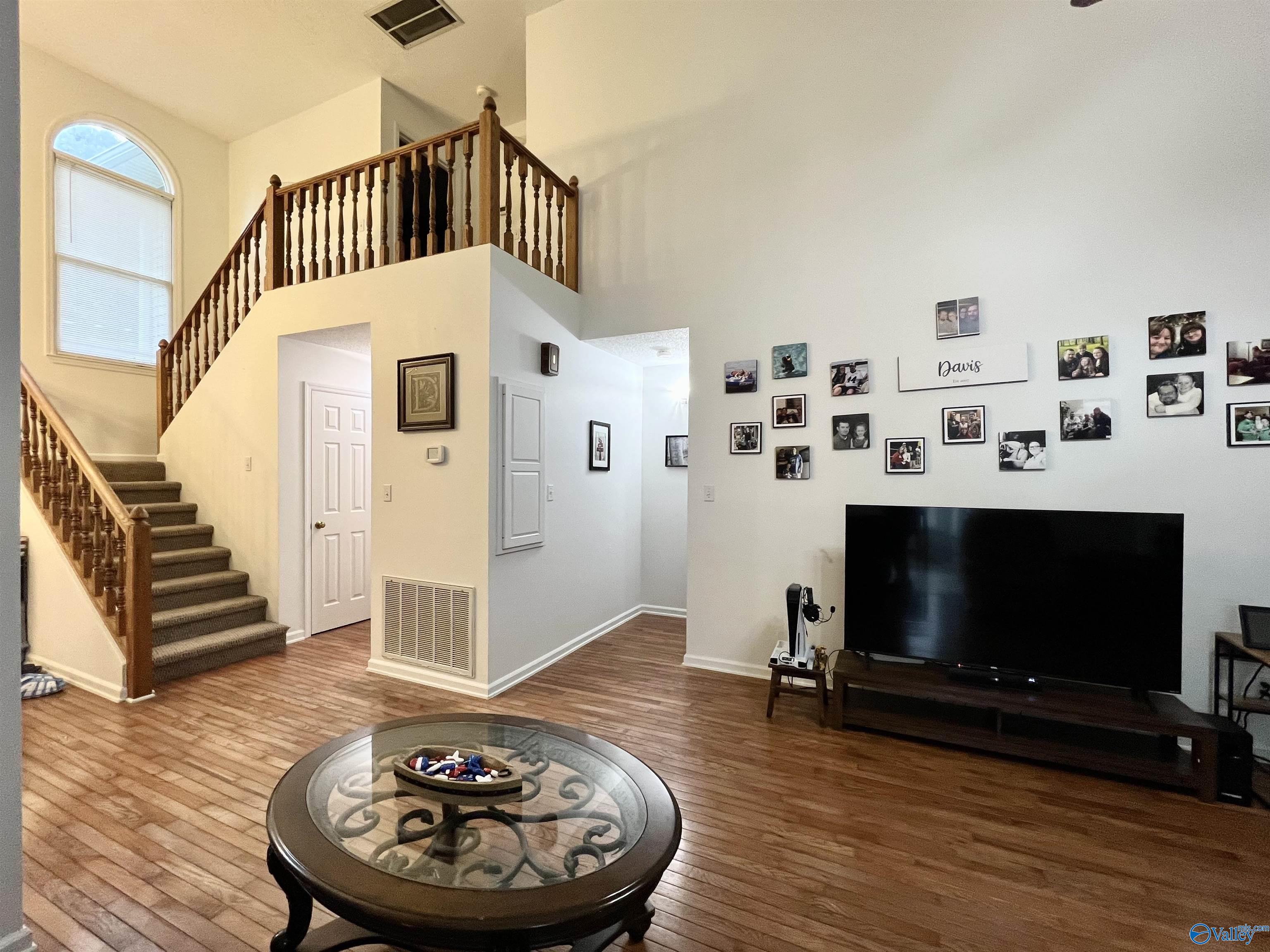 3392 Cedar Lane