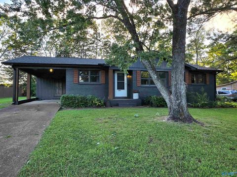 Homes For Rent - 6415 Marsh Avenue<br/> Huntsville, AL 35806
