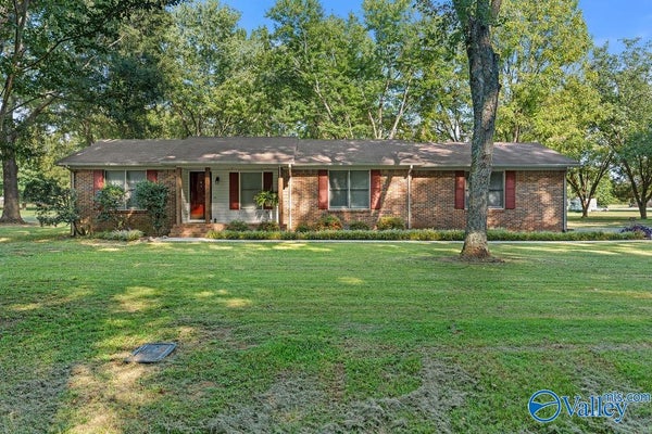151 GREENFIELD RD, HAZEL GREEN, AL 35750 - Image 2fae83f4b23cae66fc85a557f9f61781/1252014345