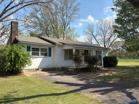 Homes For Sale - 619 Clemons Road<br/> Jackson County, Scottsboro, AL 35769