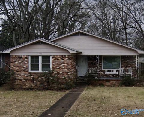 Photo of 1021 8th Avenue, Decatur, AL 35601 (MLS # 21911537)