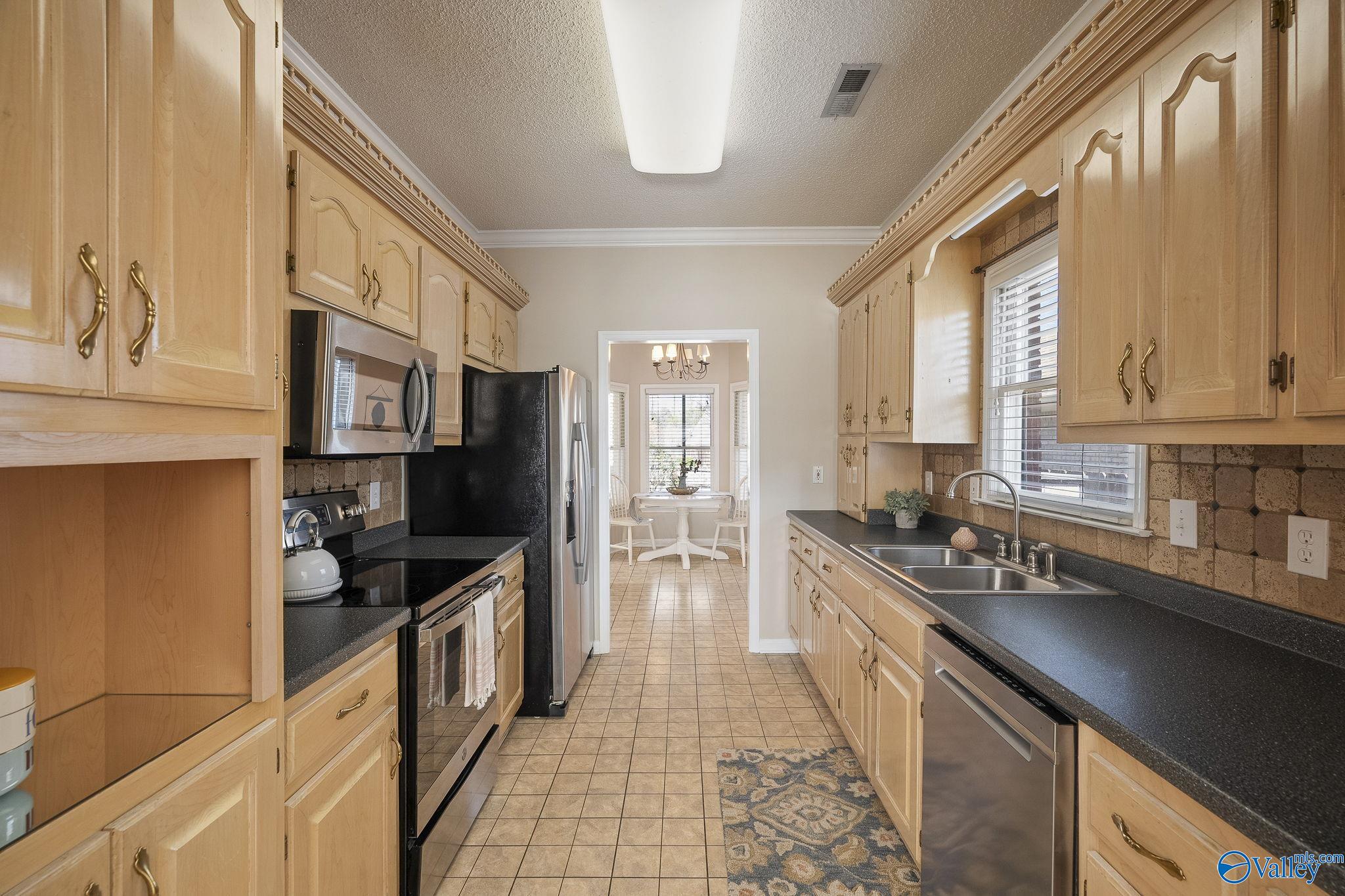 2216 Yorkshire  Se, Decatur, Alabama image 13