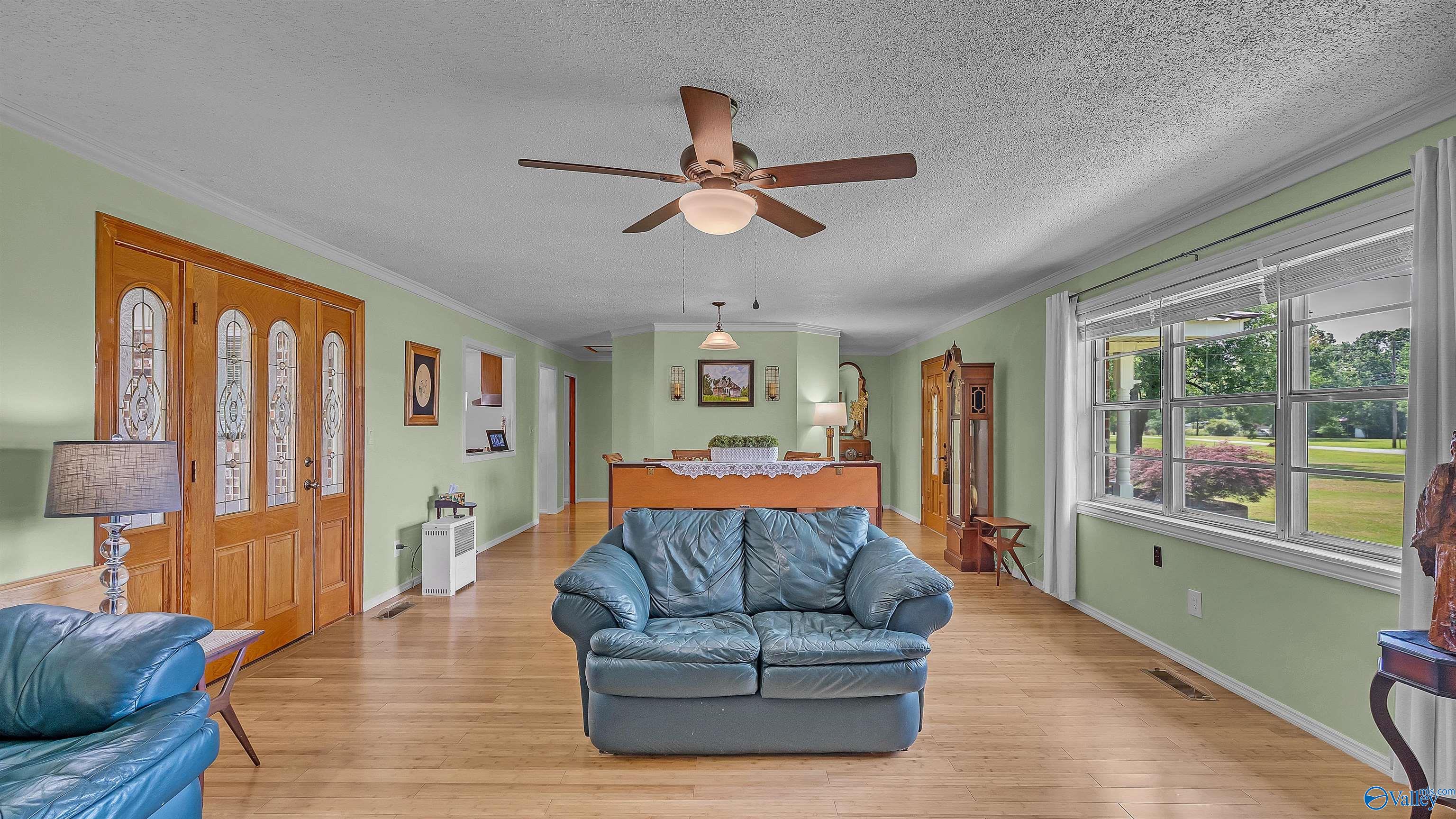 130 Vada Drive, Rainbow City, Alabama image 5