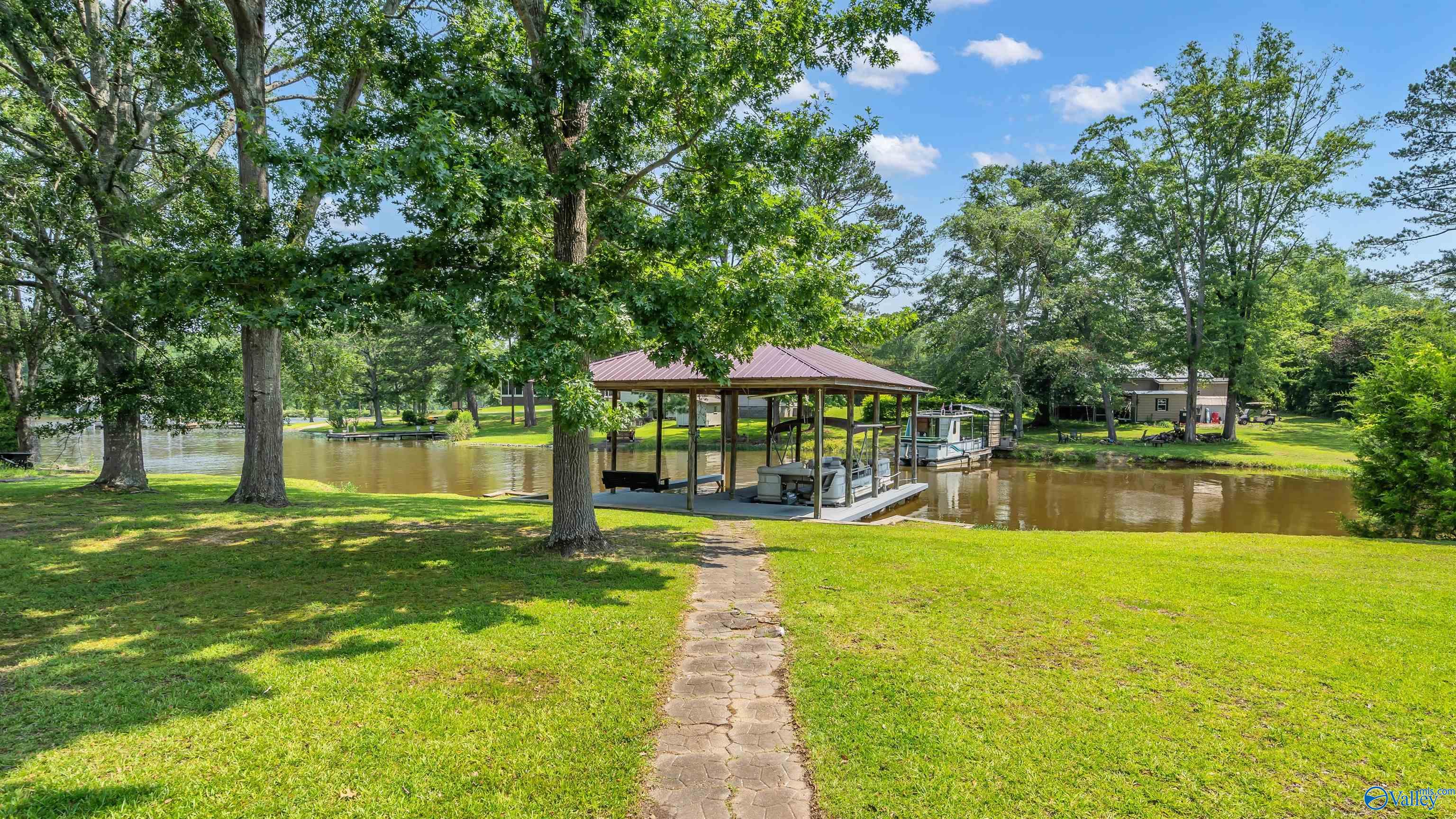 130 Vada Drive, Rainbow City, Alabama image 1