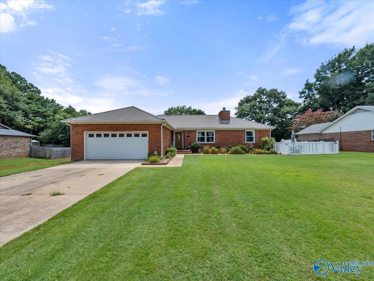 228 Pin Oak Drive