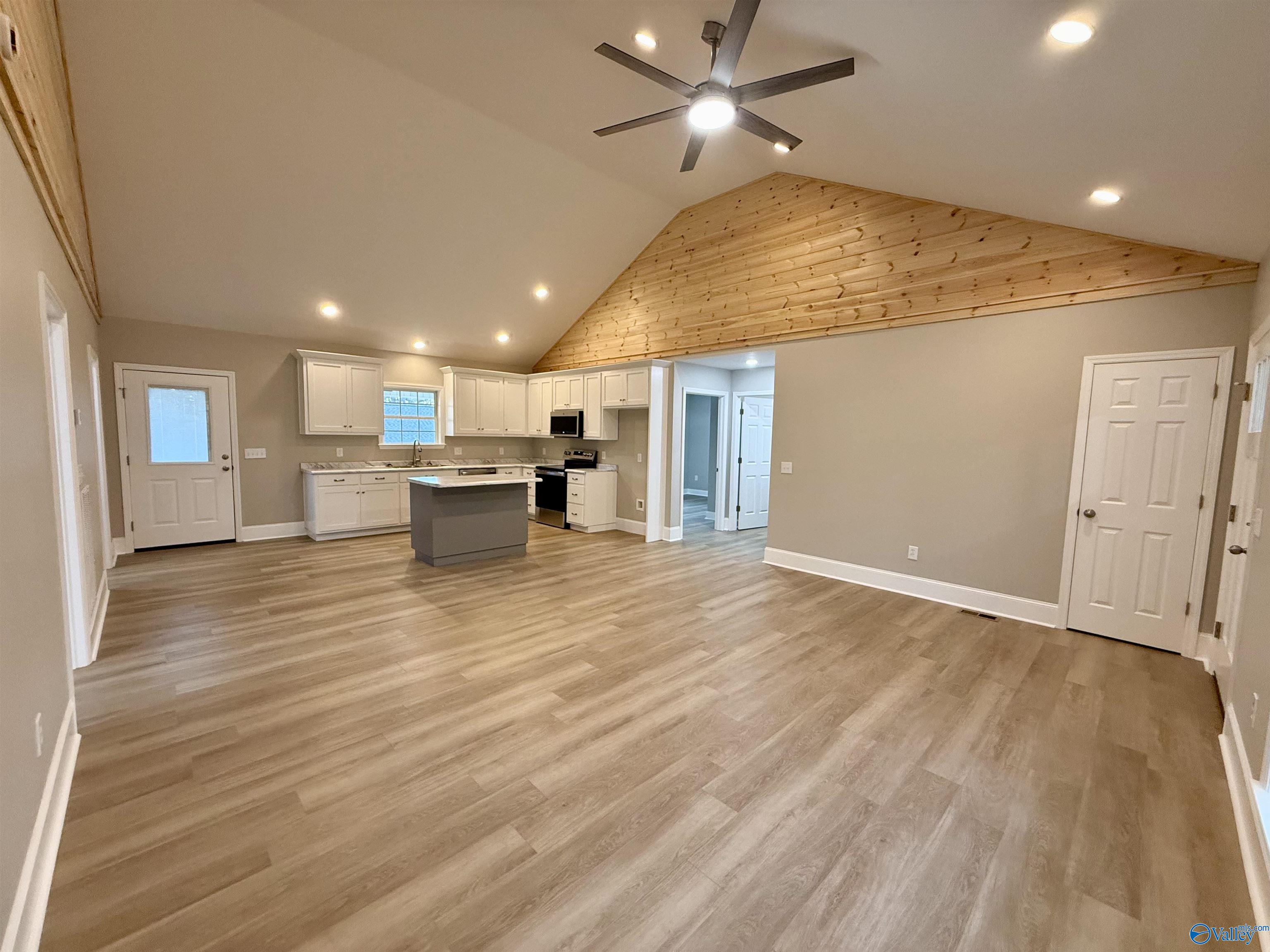 720 County Road 1447