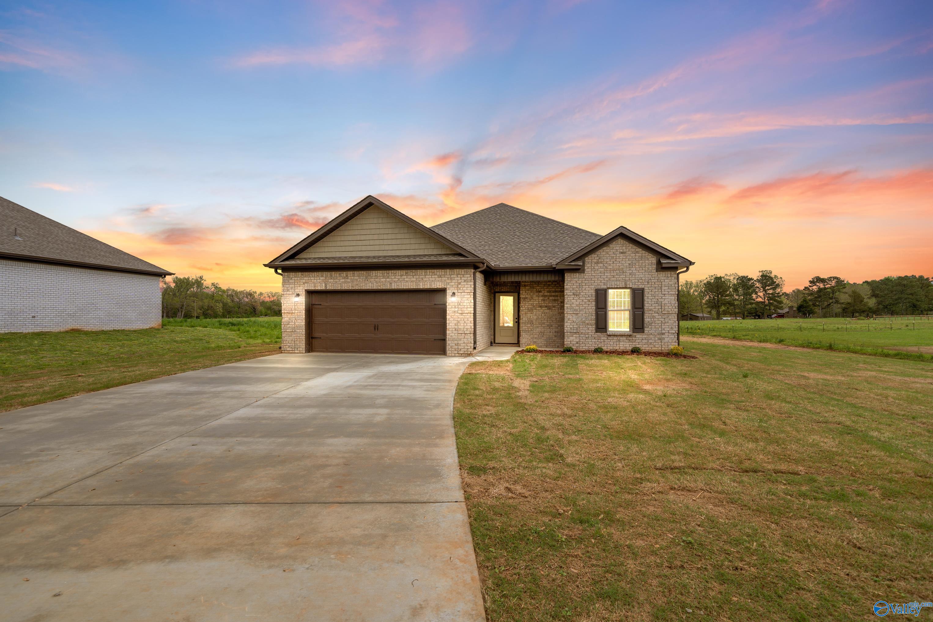 25598 Beulah Road, Elkmont, Alabama image 1