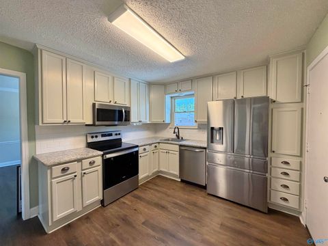 Condo For Sale - 1208 Willowbrook Drive #C<br/> Huntsville, AL 35802
