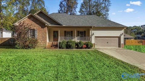 Photo of 228 Bow Range Road, Guntersville, AL 35976 (MLS # 21902141)