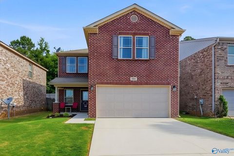Homes For Sale - 194 Green Garden Drive<br/> Harvest, AL 35749