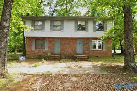 Townhouse For Rent - 1332 Blake Bottom Road #B<br/> Huntsville, AL 35806