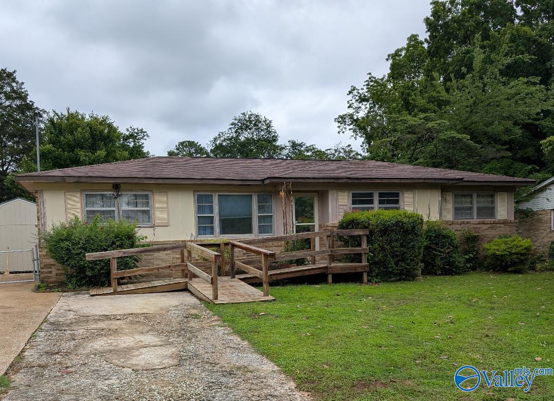 3509 NW Bragg Street, Huntsville, Alabama image 1