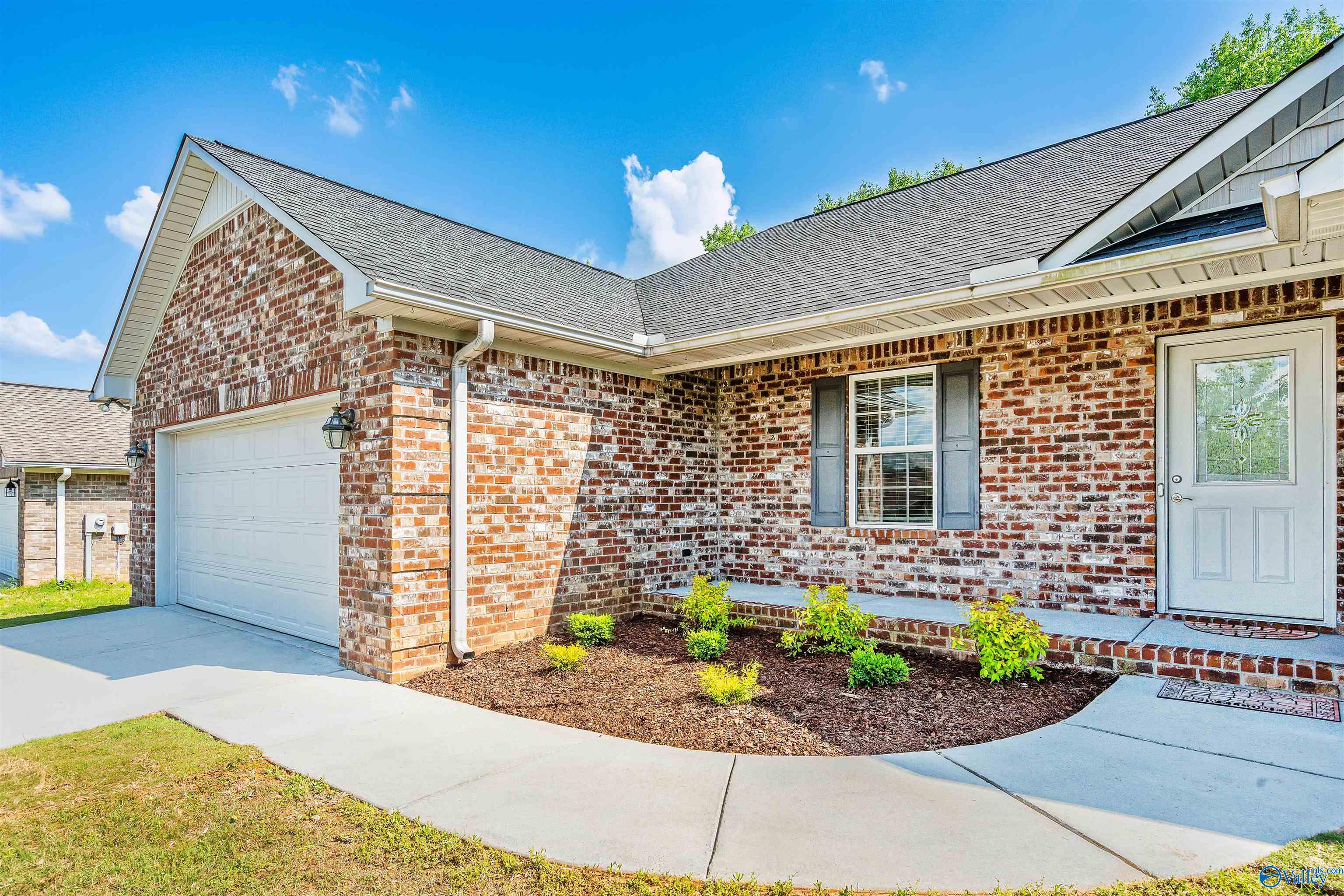 19048 Racheals Loop, Athens, Alabama image 3