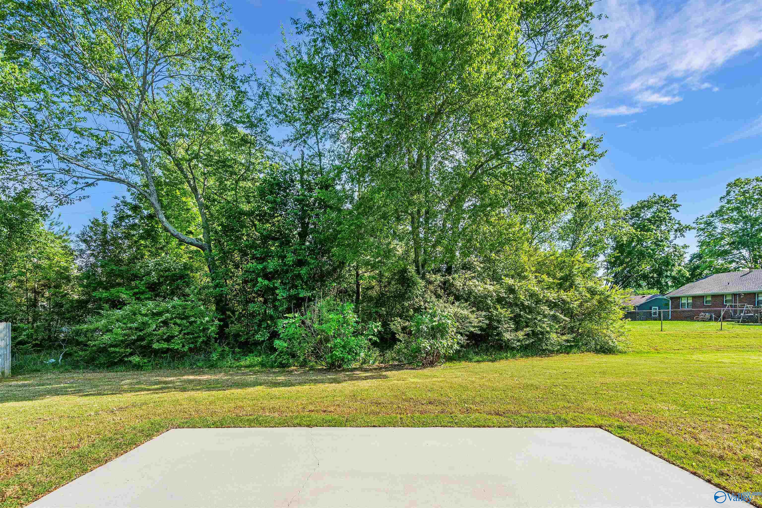 19048 Racheals Loop, Athens, Alabama image 22