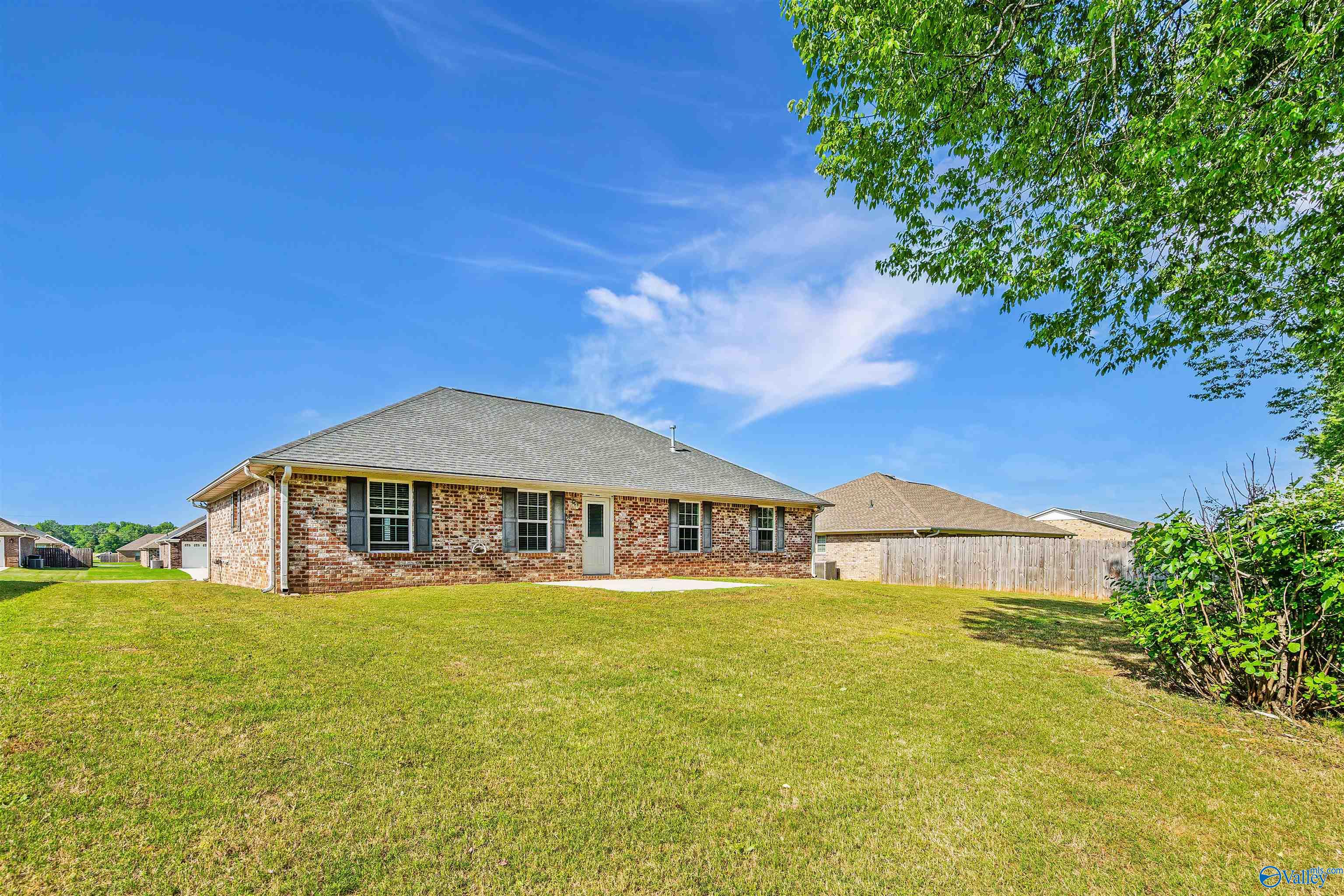 19048 Racheals Loop, Athens, Alabama image 23