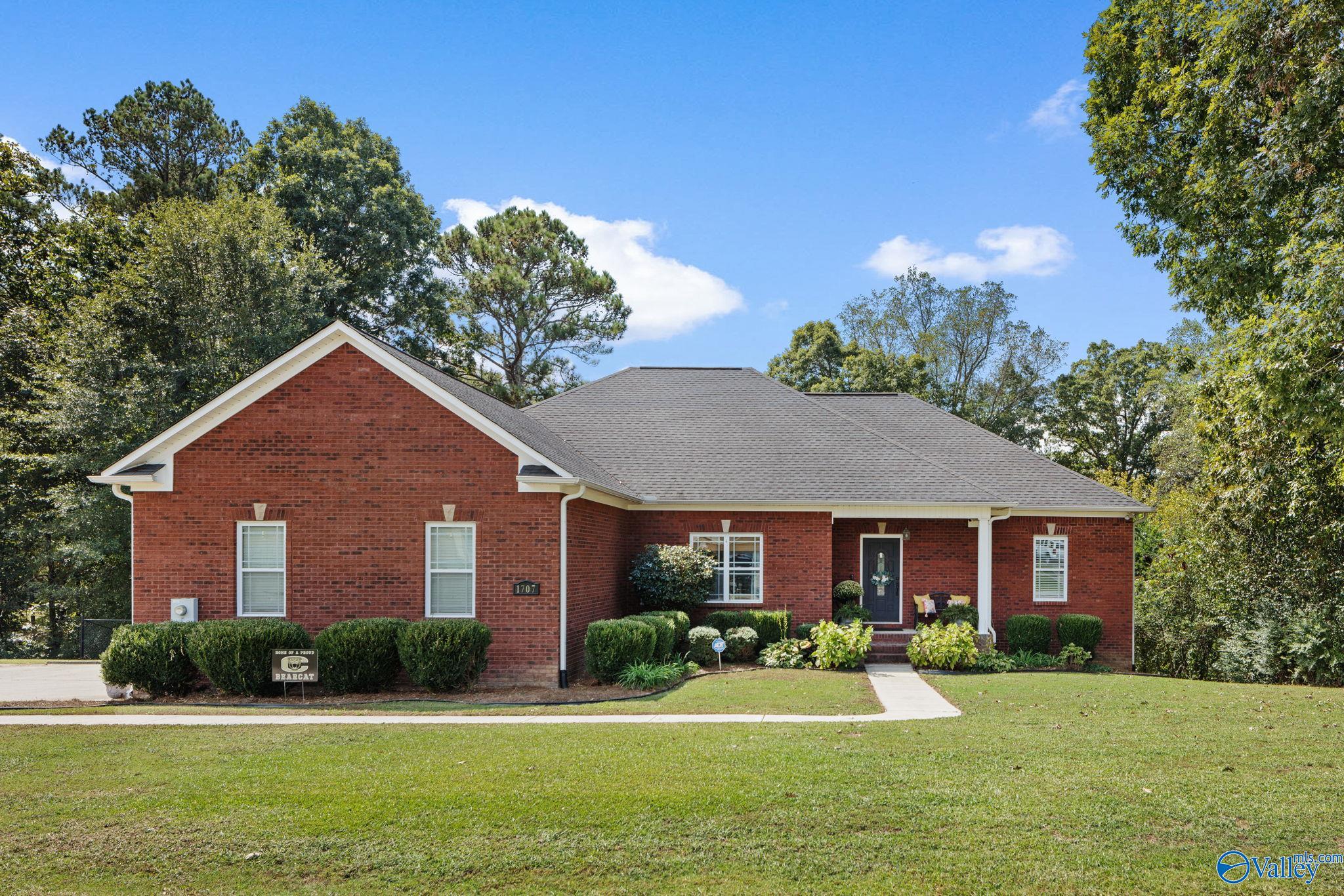 1707 Churchill Lane, Cullman, Alabama image 1