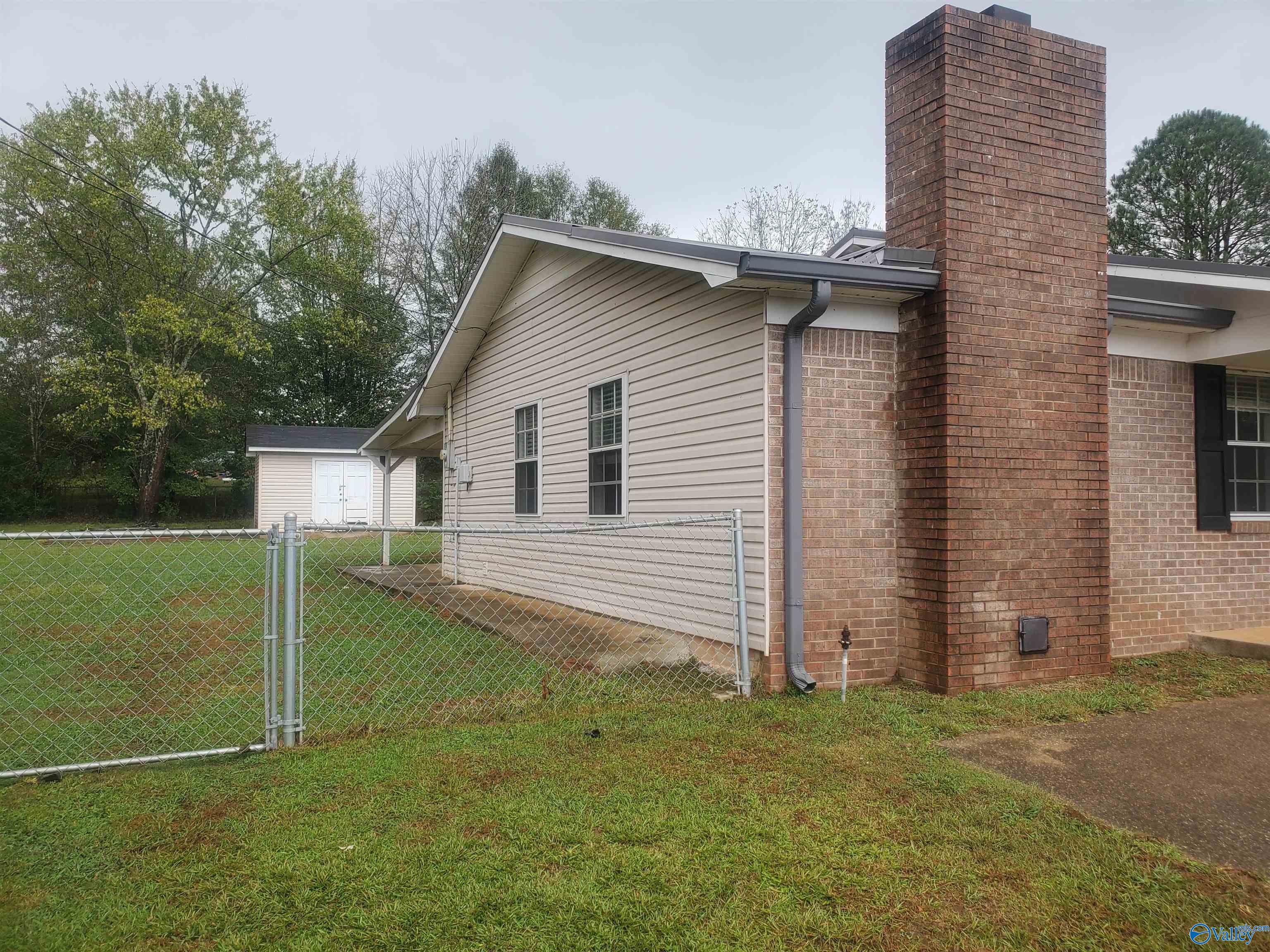 1701 Linwood Street, Hartselle, Alabama image 2