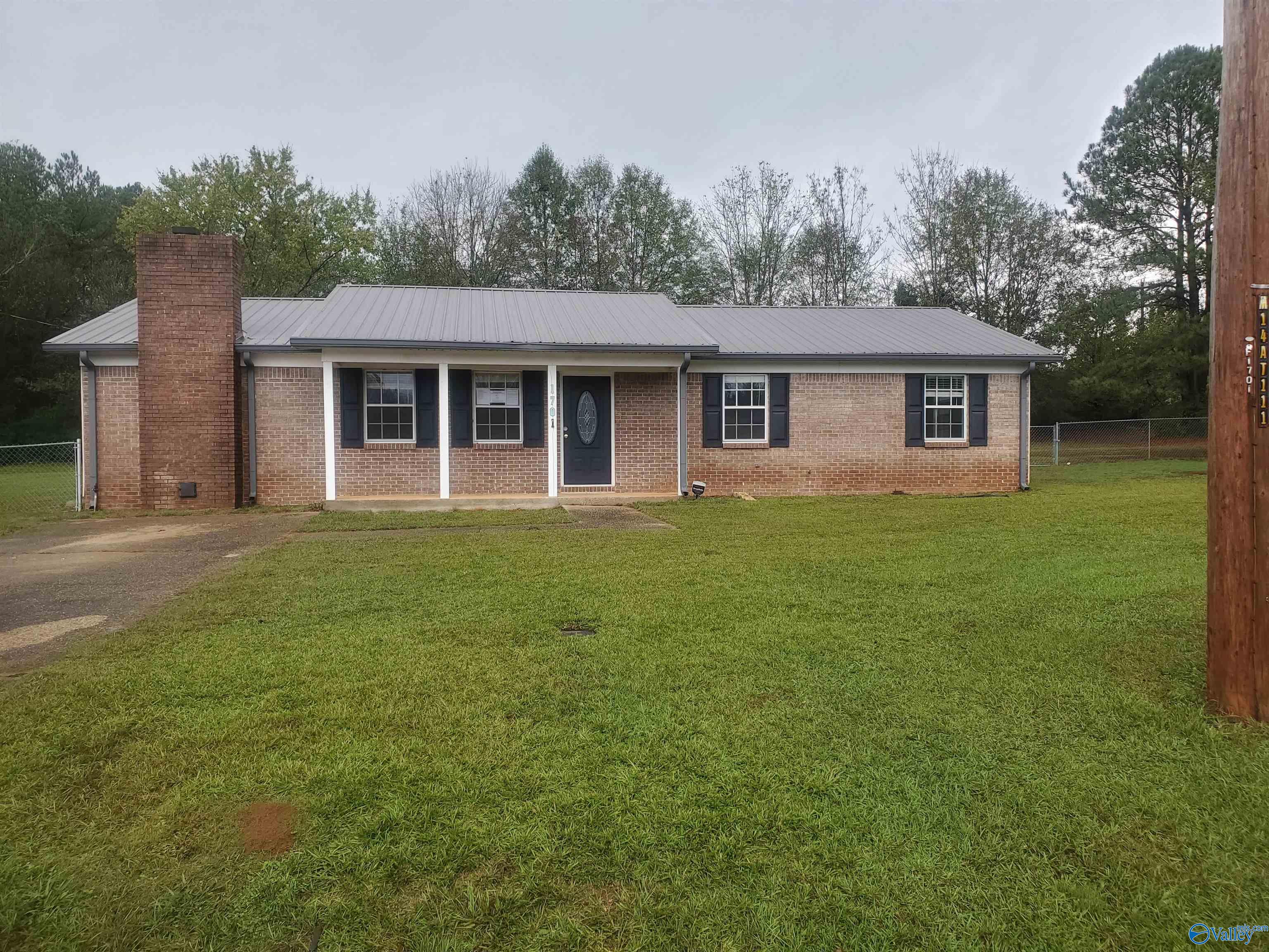 1701 Linwood Street, Hartselle, Alabama image 1