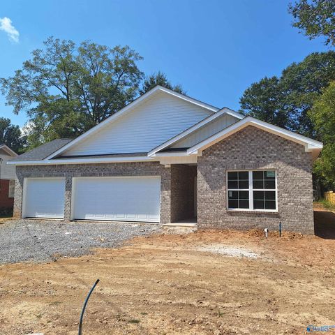 1301 Sparkman Street SW Hartselle AL 35640