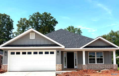 Homes For Sale - 111 Ridgeland Trail<br/> Huntsville, AL 35810