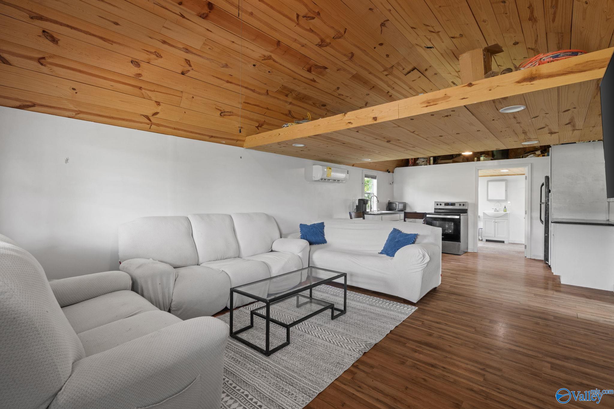 7320 County Road 1435, Vinemont, Alabama image 10