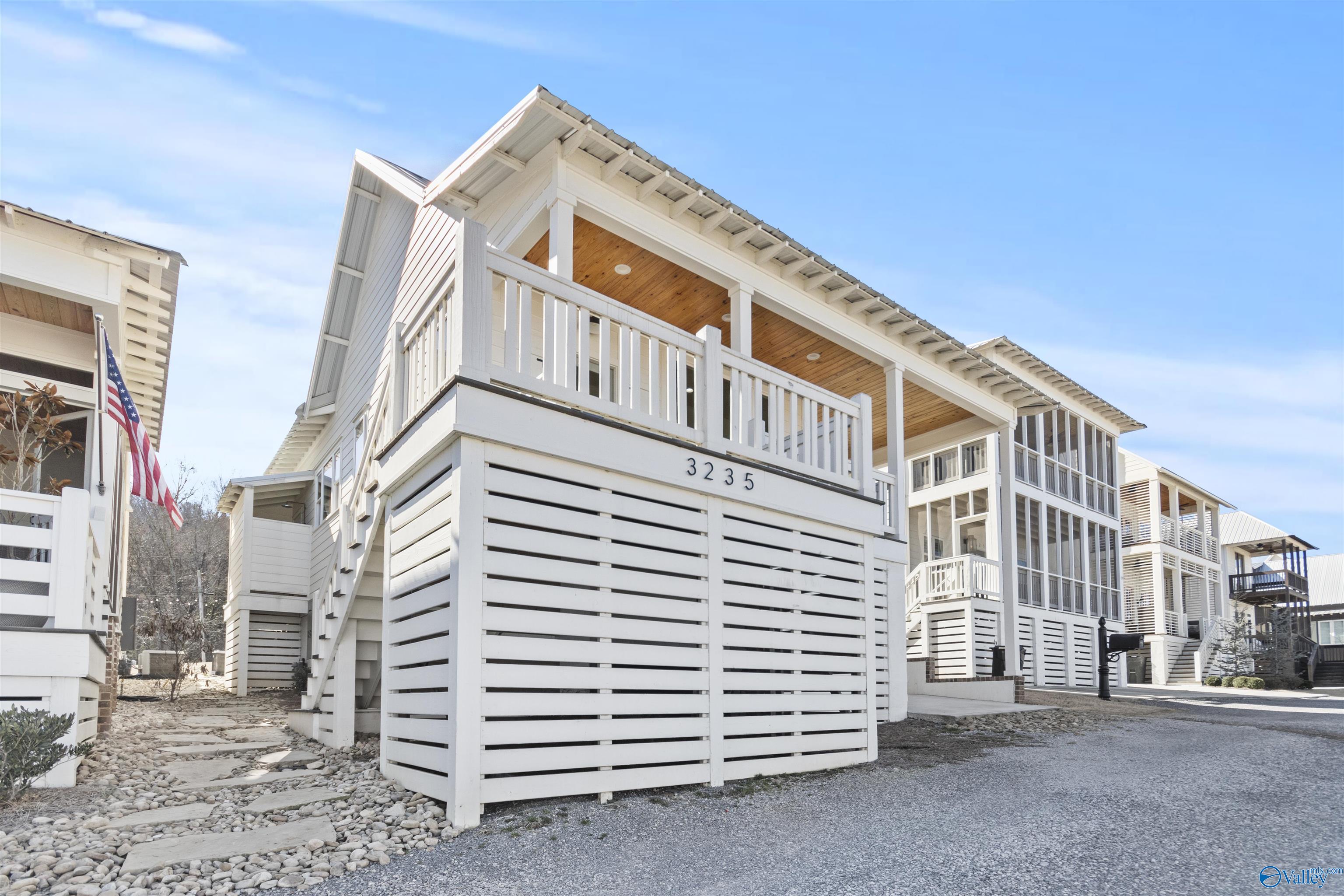 3235 Hardin Road, Guntersville, Alabama image 2