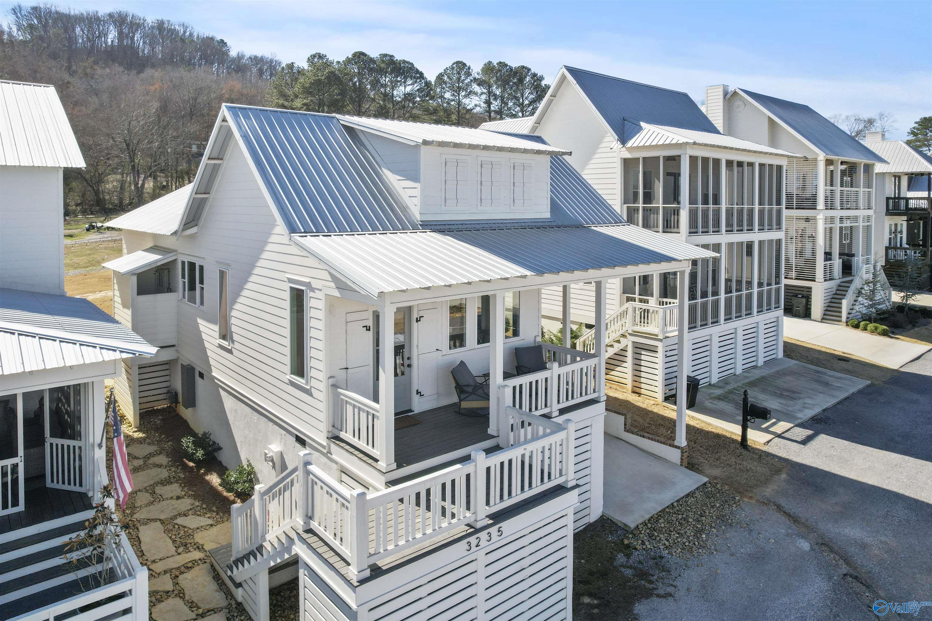3235 Hardin Road, Guntersville, Alabama image 1
