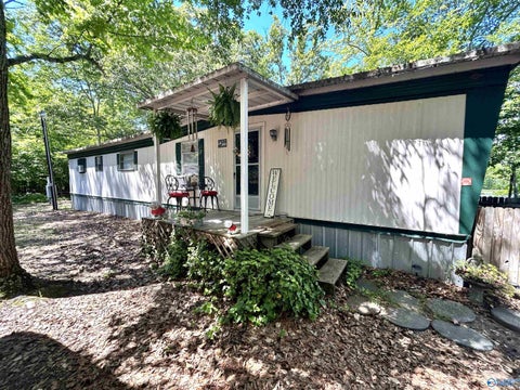 Mobile Home For Sale - 509 County Road 585<br/> Cedar Bluff, AL 35959