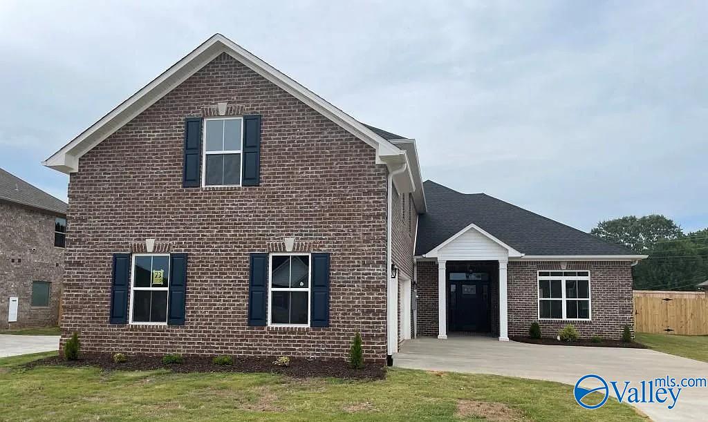 17050 Stonegate Drive, Athens, Alabama image 1