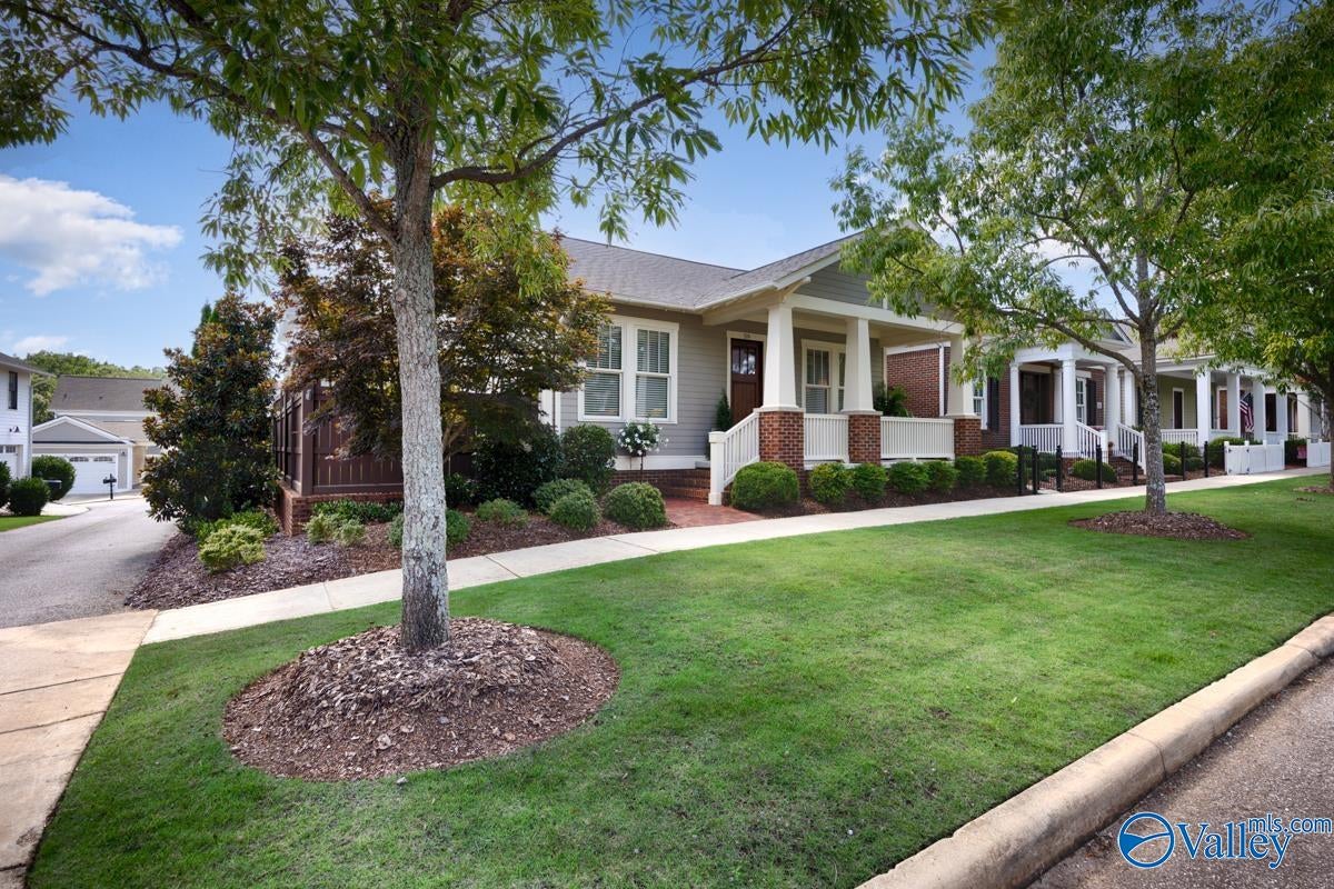 59 Hillcrest Avenue NW