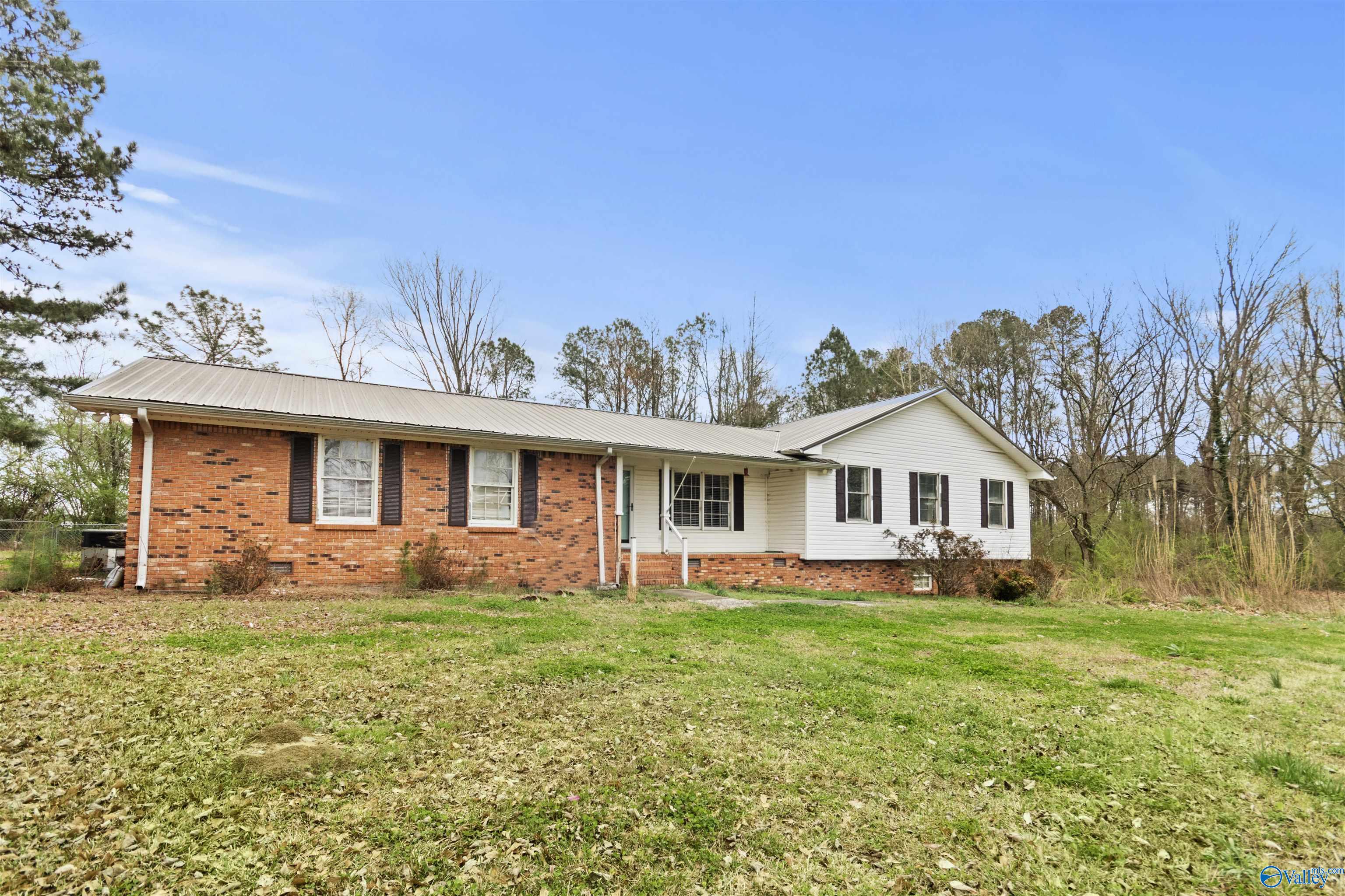 411 County Road 1856