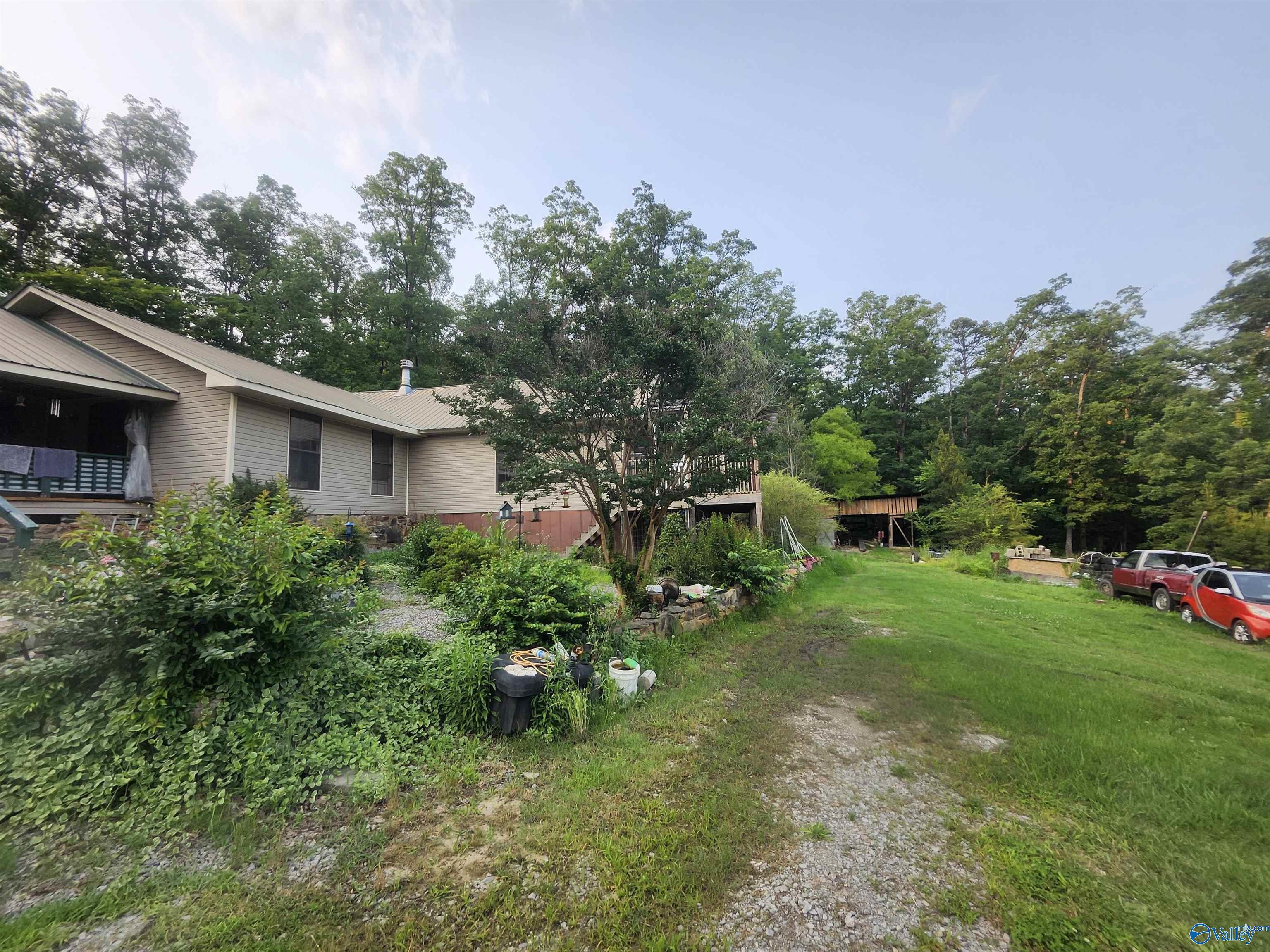 611 Blowing Cave Road, Gurley, Alabama image 5