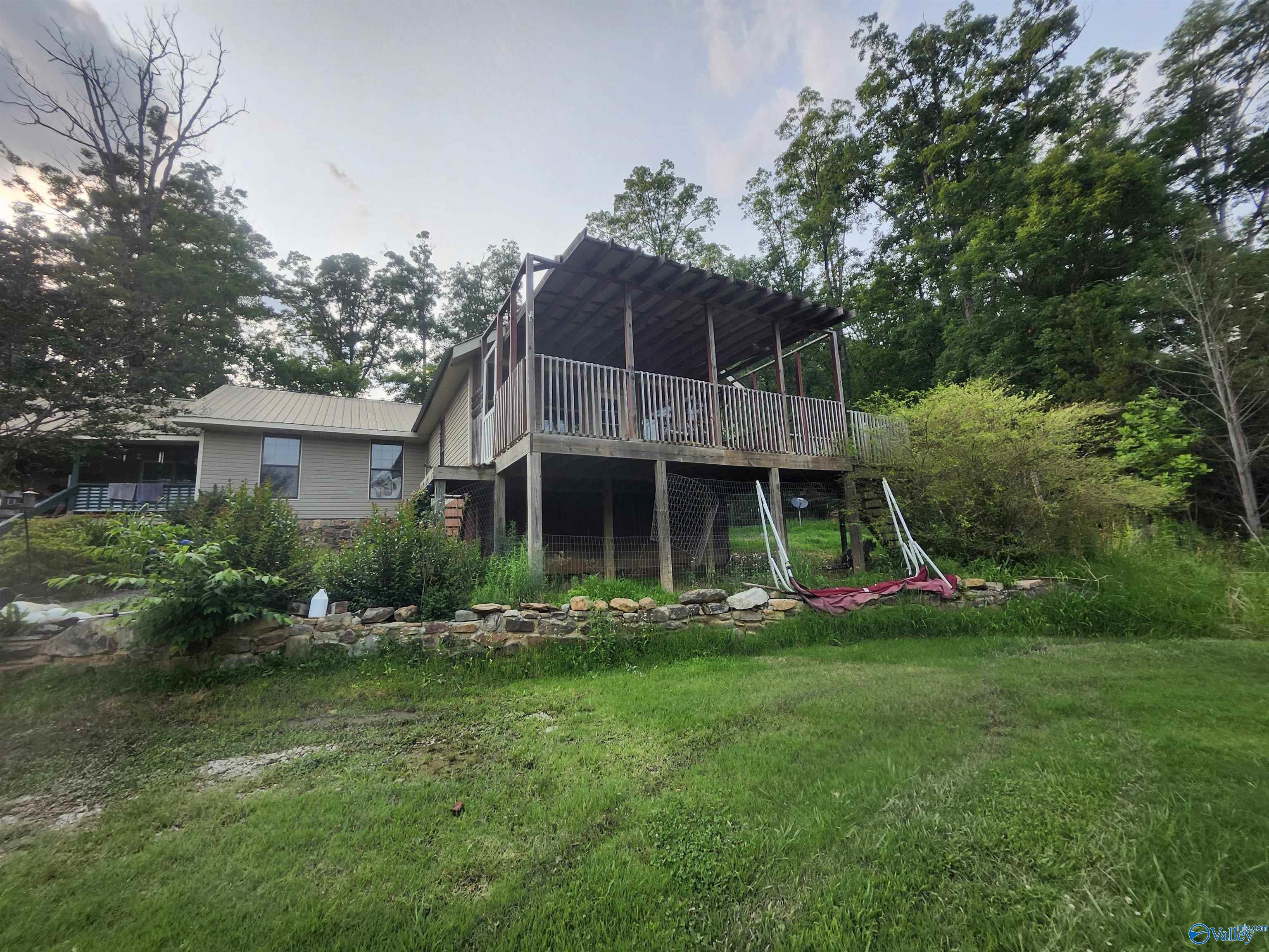 611 Blowing Cave Road, Gurley, Alabama image 7