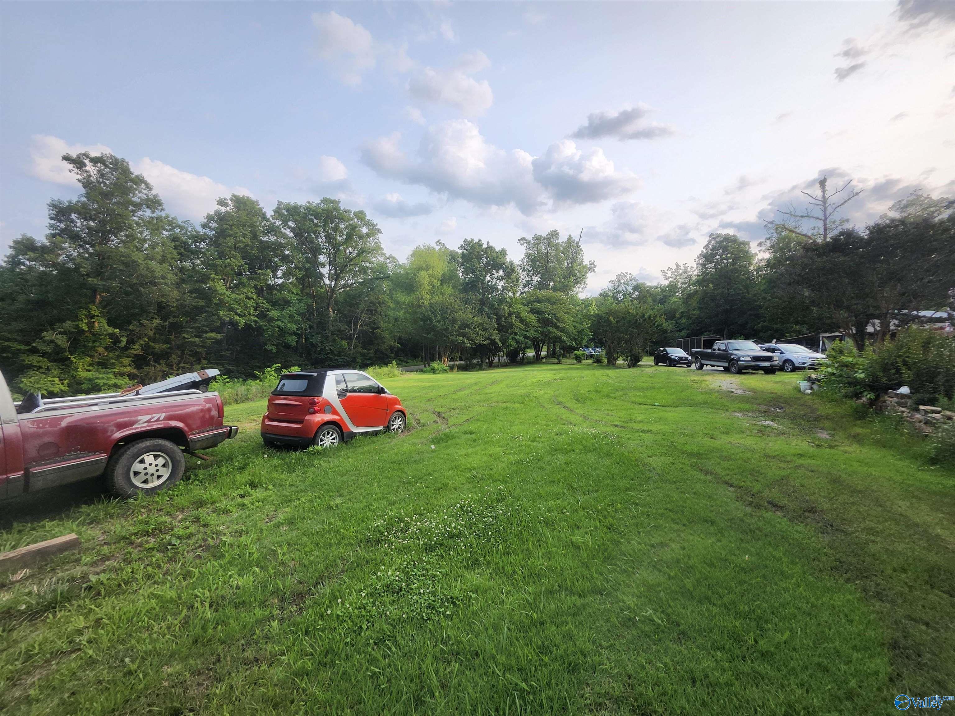 611 Blowing Cave Road, Gurley, Alabama image 9