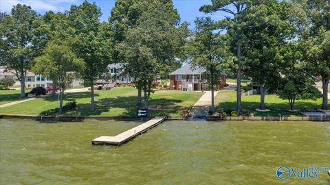 Homes For Sale - 12632 Lookingbill Lane<br/> Athens, AL 35611