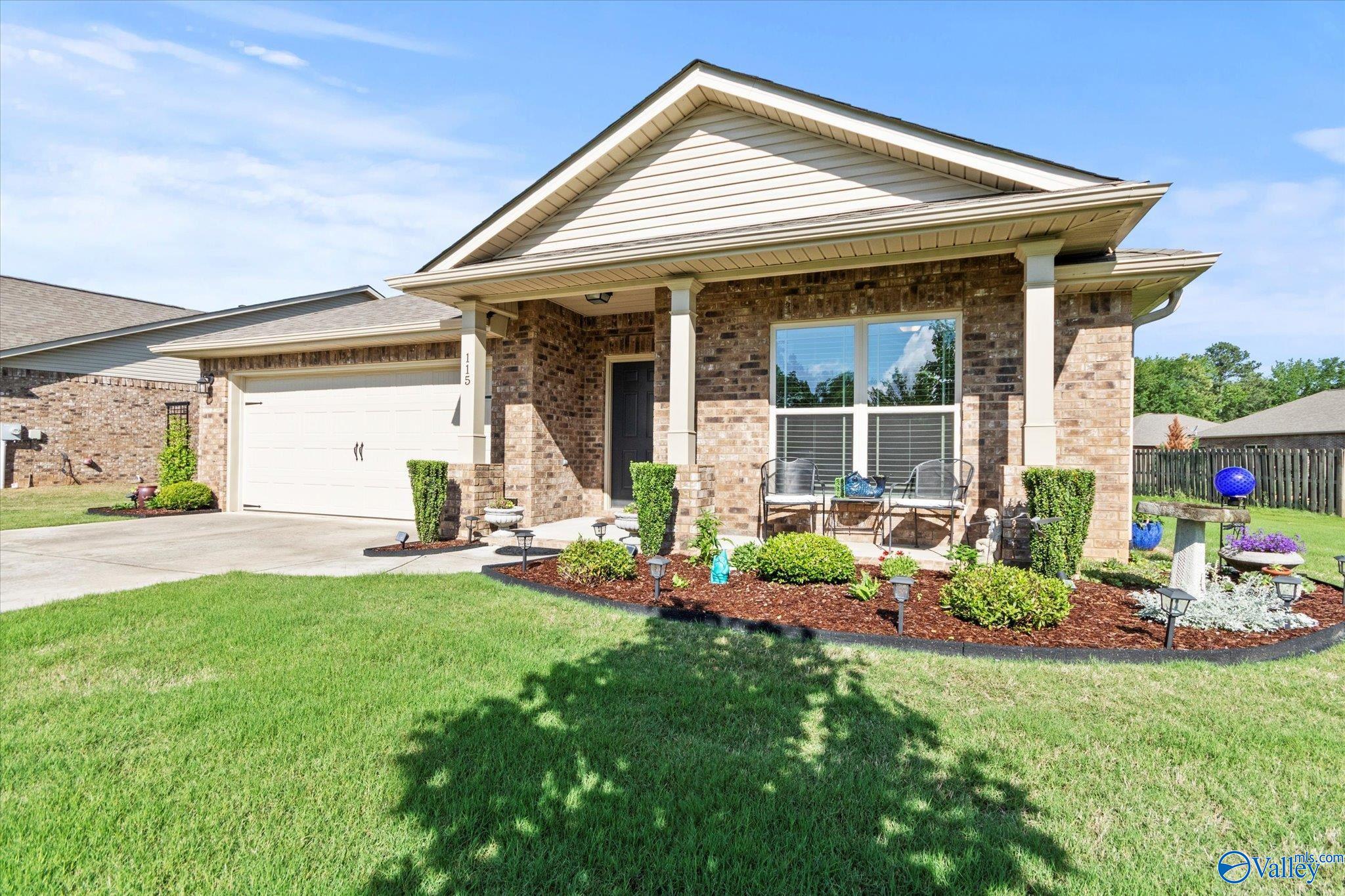 115 Summer Pointe Lane, Madison, Alabama image 2