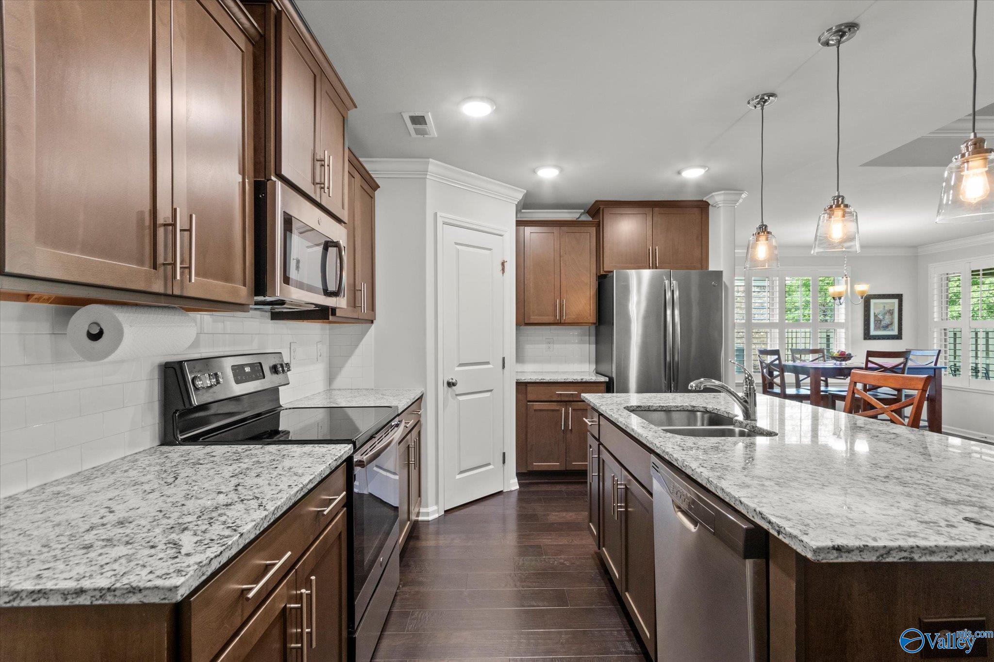 115 Summer Pointe Lane, Madison, Alabama image 9