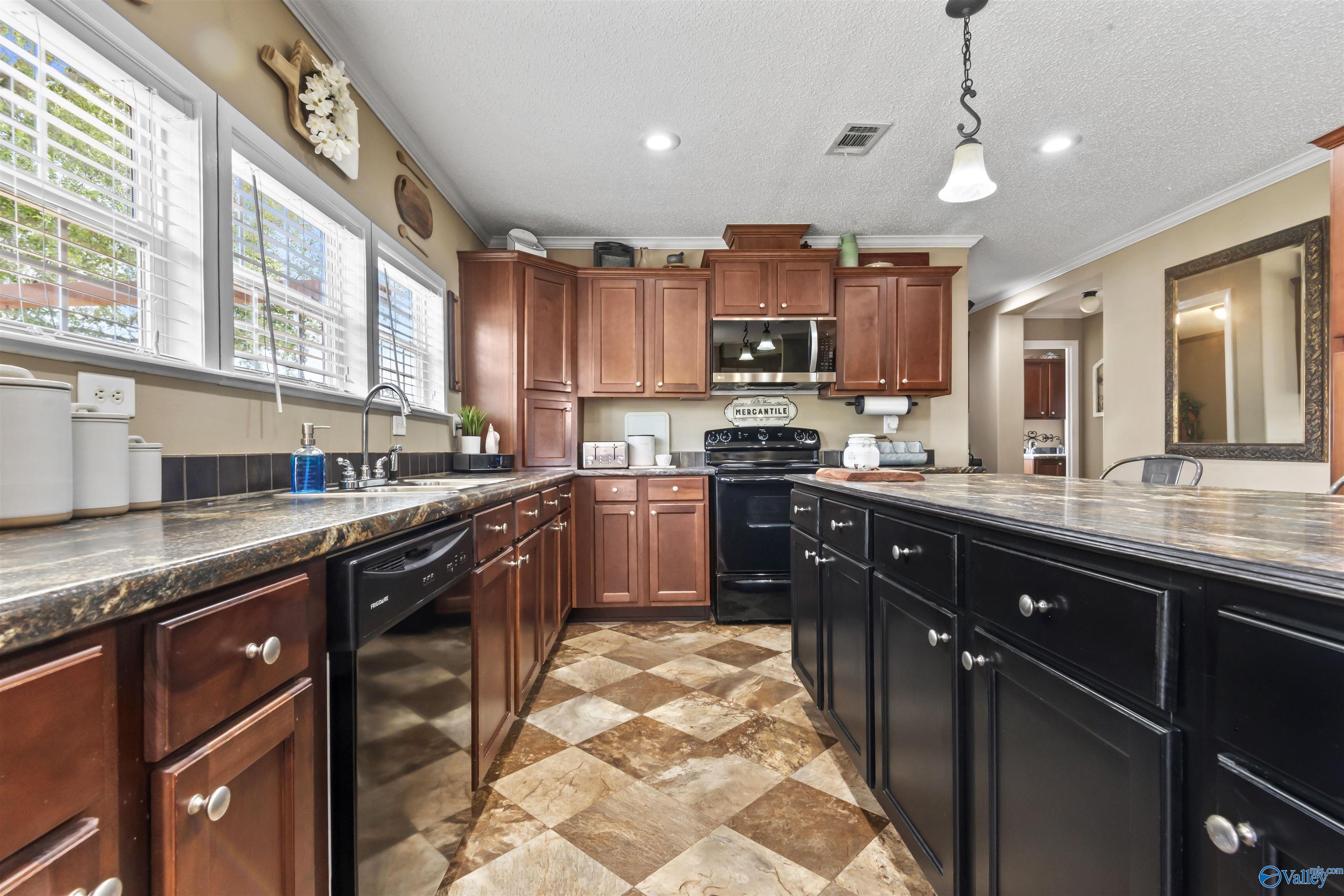 2662 County Road 1719, Holly Pond, Alabama image 8